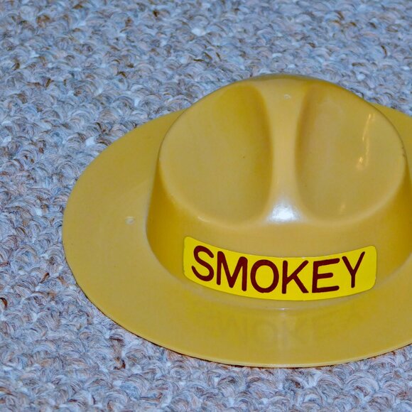 Vintage 1980 Dakin 13" Smokey Bear Plush Doll with Hat & Belt Buckle - Picture 11 of 12